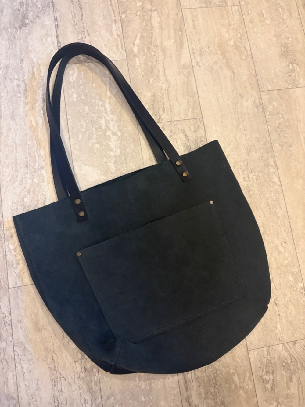 Portland Leather Goods tote bag in color pepper corn. Excellent condition.